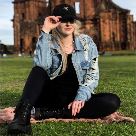 Vintage Jean jacket distressed , oversized , tags missing! - Picture 9 of 9